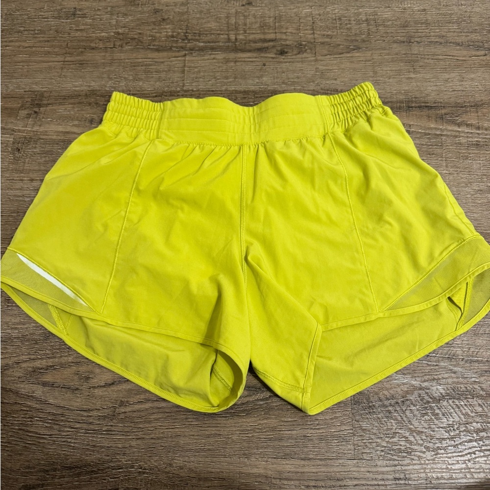 Lululemon hotty hot shorts high rise